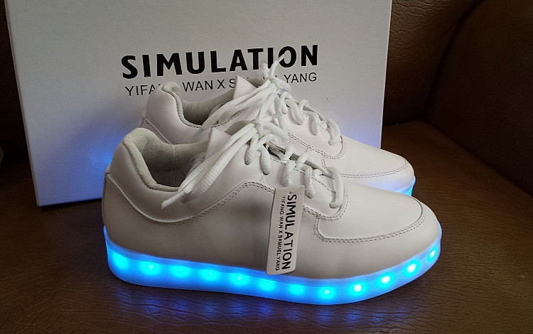 sneakers with light up soles