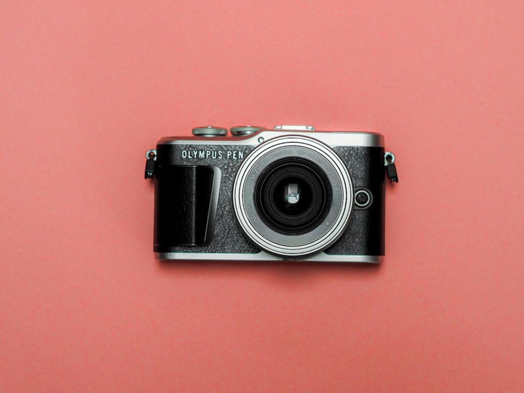Photo Compact Cameras