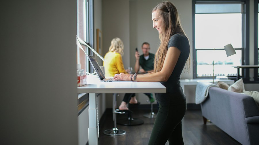 Photo best standing desks 2024
